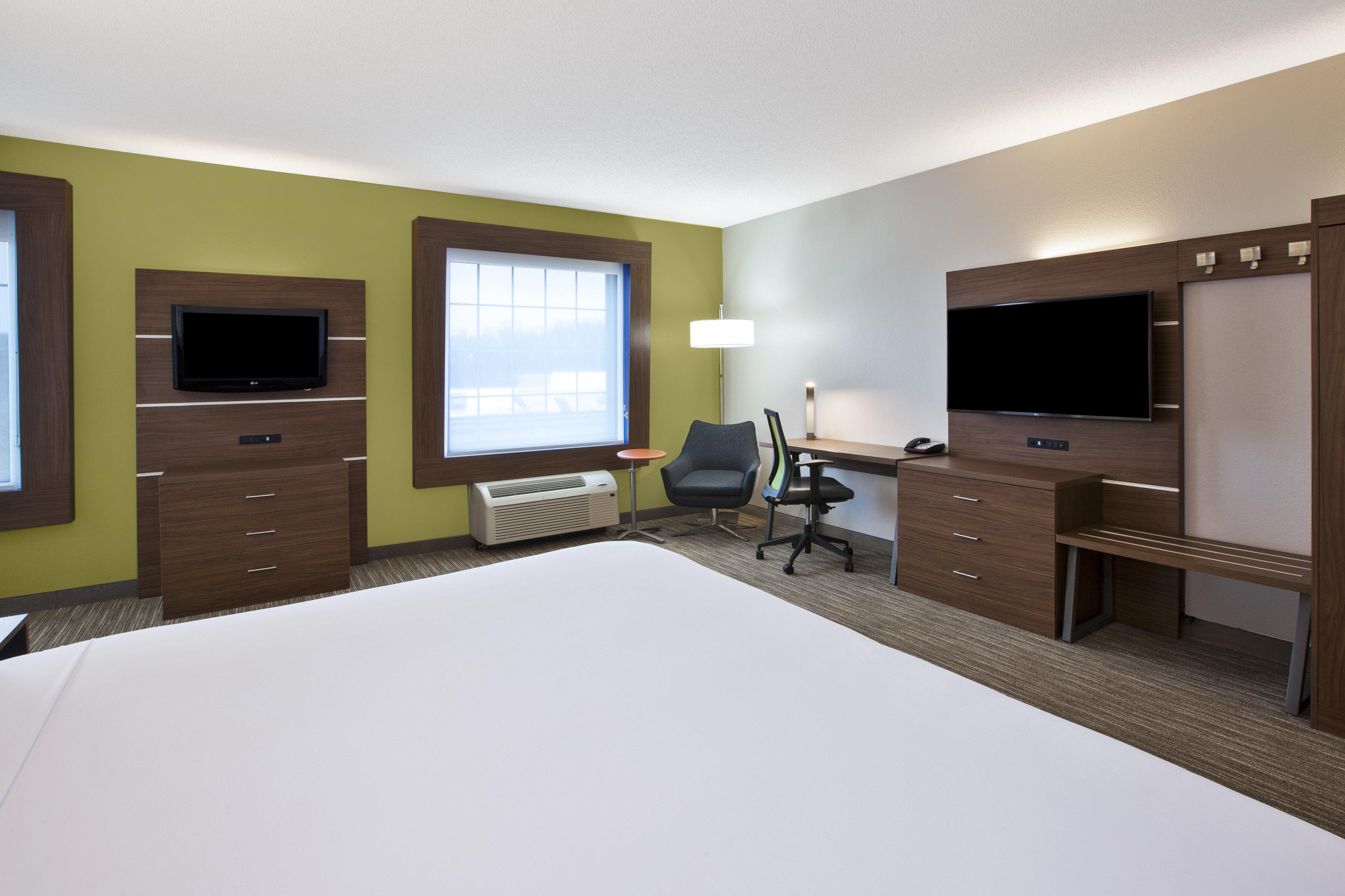 Holiday Inn Express Hotel & Suites Manchester Conference Center By Ihg Exterior photo